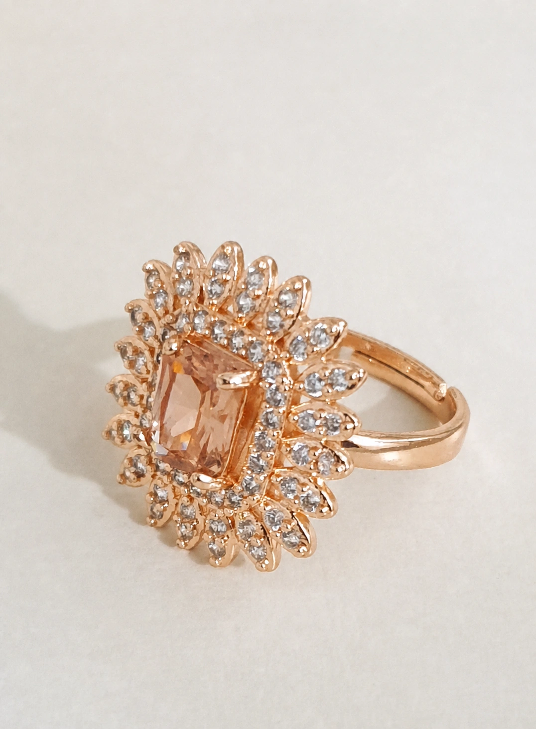 Kiran’s Women World rose-gold ring artwork.